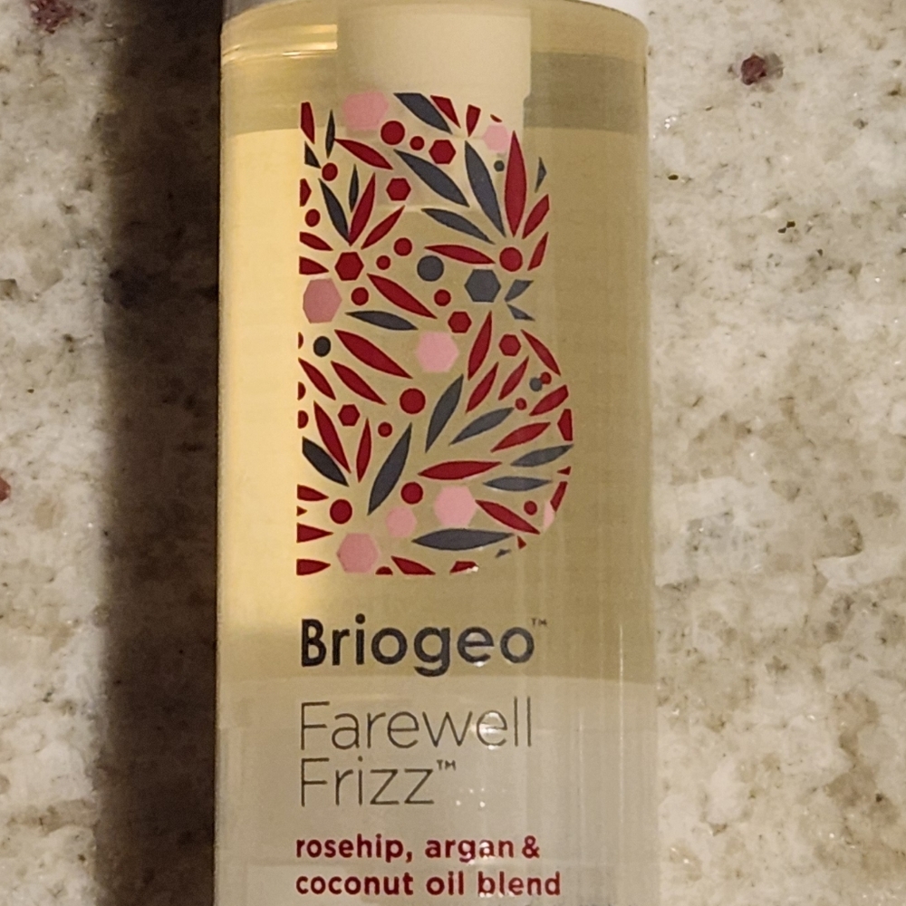 Briogeo Farewell Frizz Oil Blend